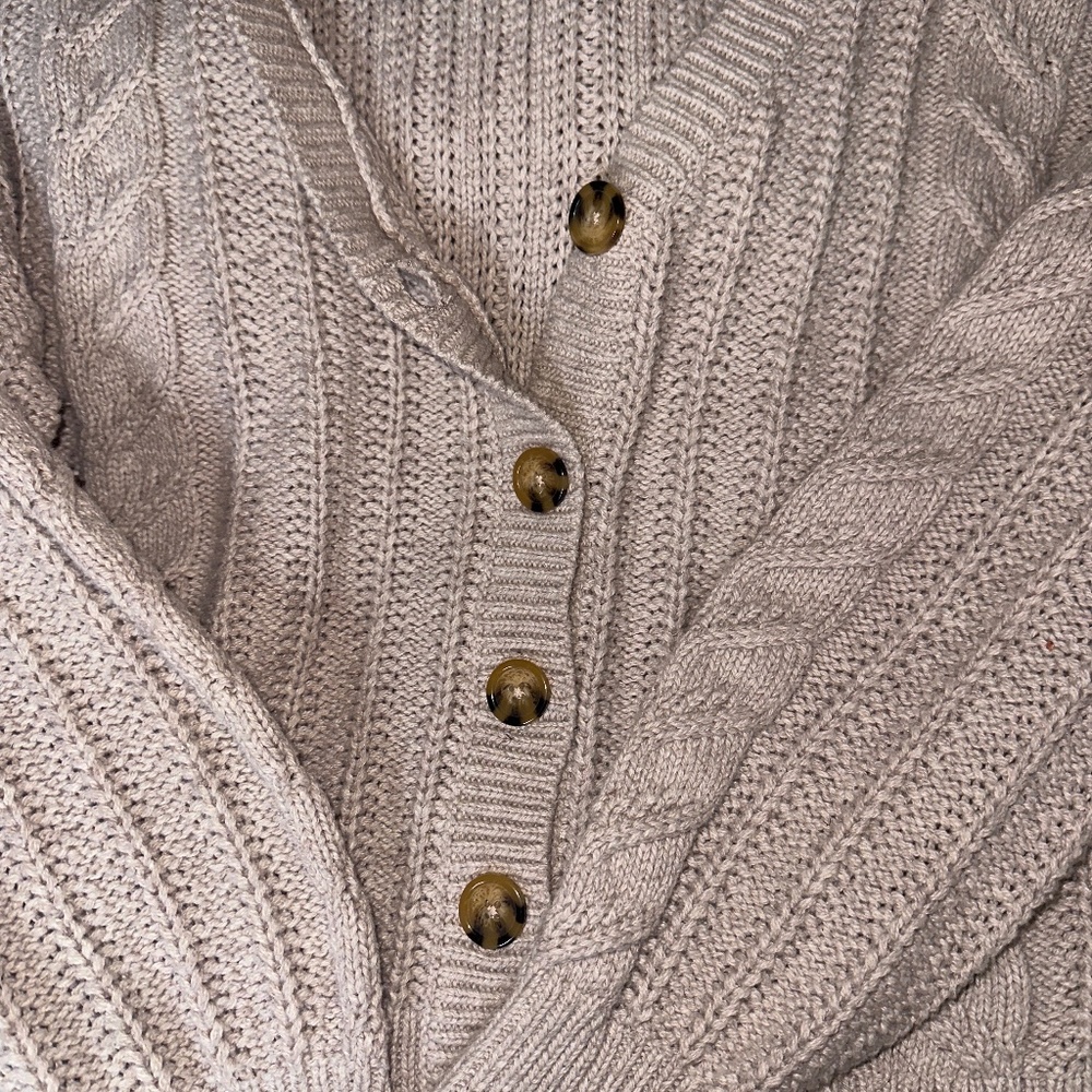 Crop knit sweater